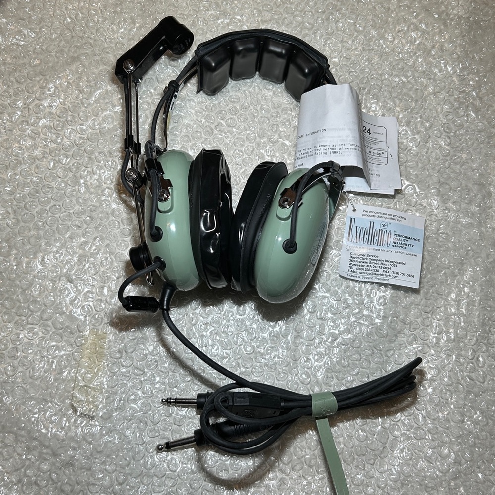 DAVID CLARK Aviation Headset:  H10-30 *** NO BOX*** (NEW) Fixed wing